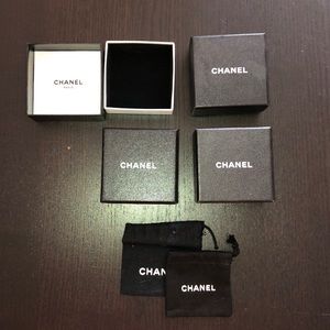 4 Chanel small boxes with two pouches